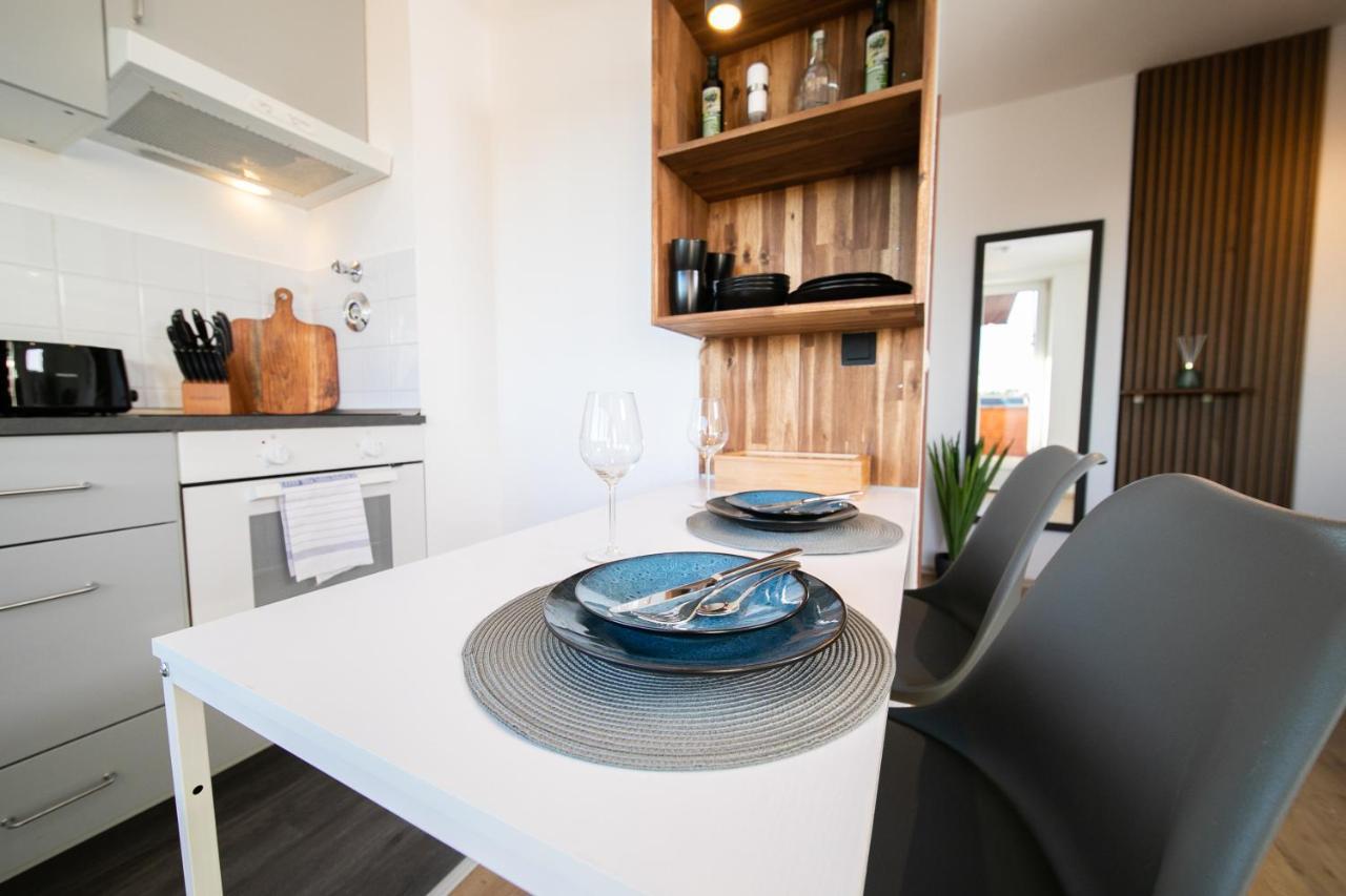 Lejlighed White - - Balcony - Fair - Kitchen Neuss
