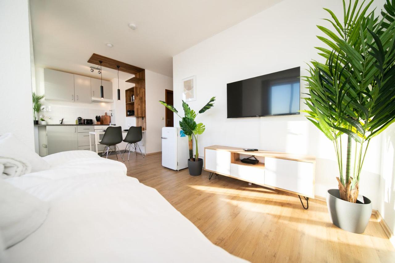 White - - Balcony - Fair - Kitchen Lejlighed Neuss